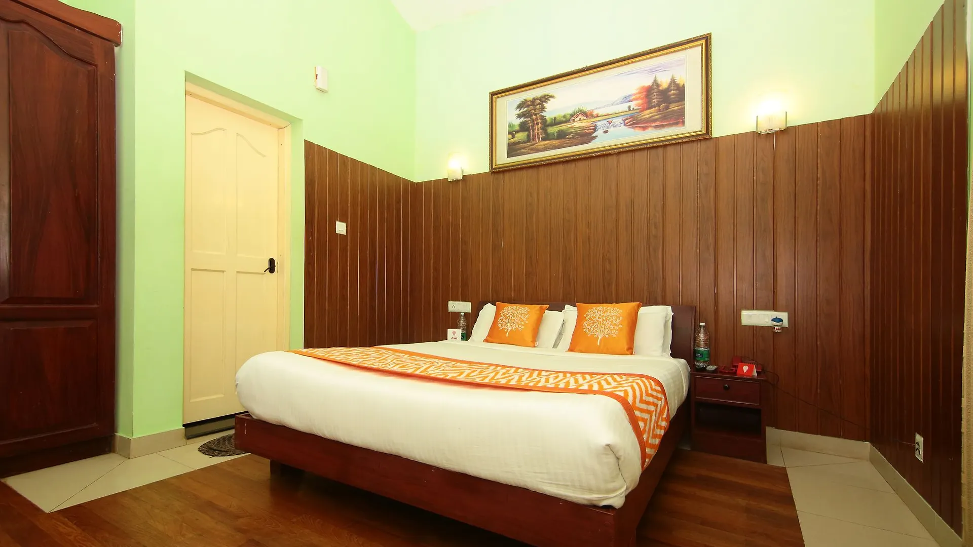 *** Hotel Oyo Rooms 041 Tagore Mount Cottages Munnar India